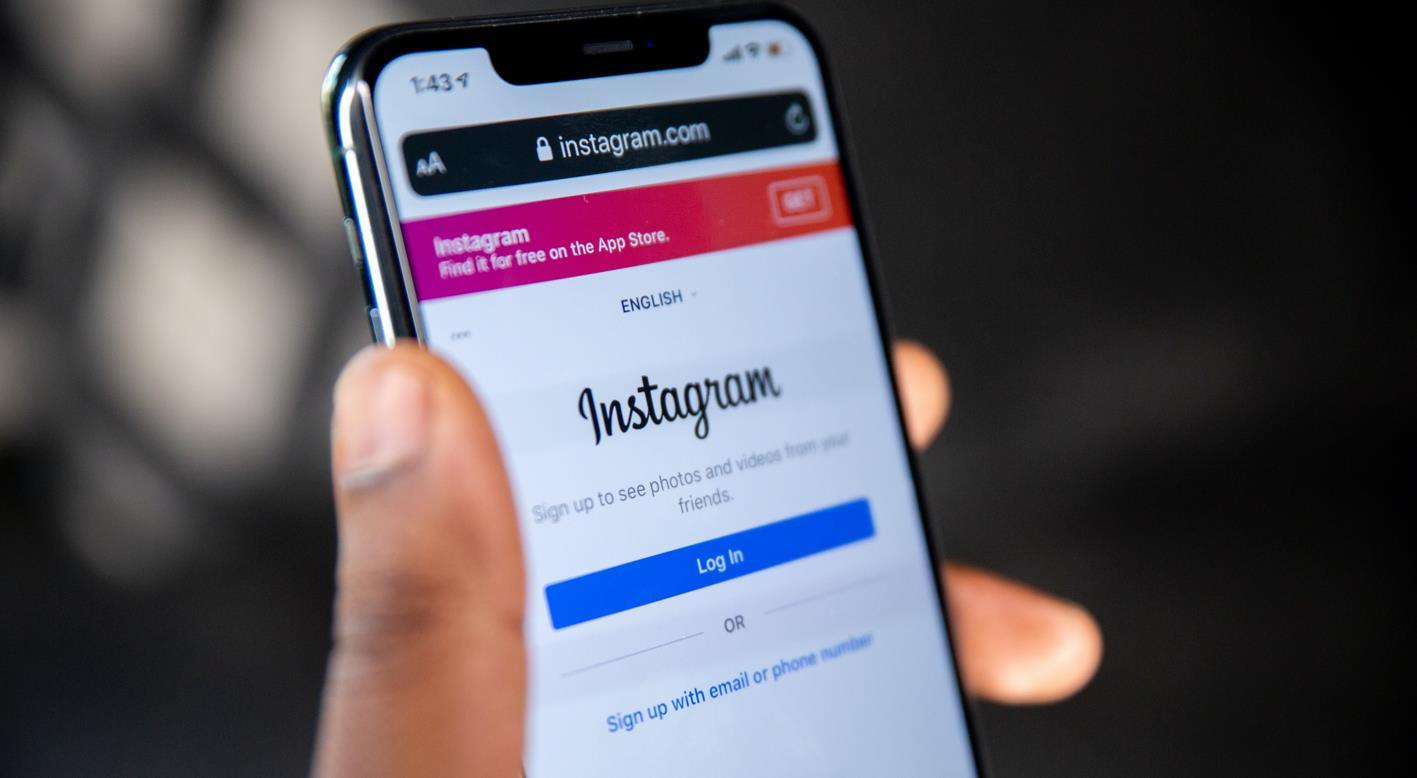 Top 20 the Leading Fashion Influencers on Instagram You Should Follow - ulikeofficial