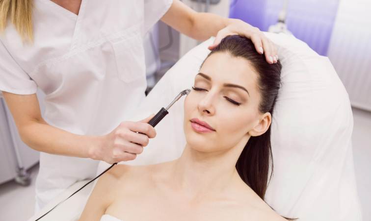 Why Is Electrolysis Hair Removal Not Popular? (8 Reasons)