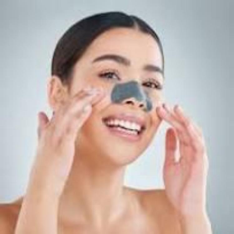 What to Do After Popping A Pimple? (Do’s &amp; Don’ts)