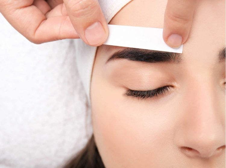 Eyebrow Waxing: A Step-By-Step Guide 