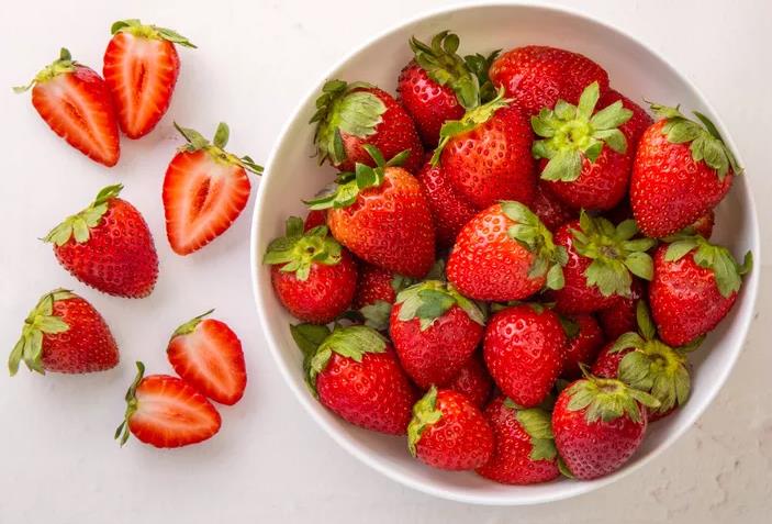Top 10 Best Fruits Good for Skin Whitening, You Should Eat!