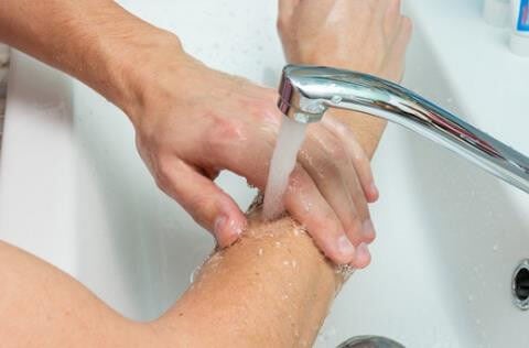 Laser, IPL, Electrolysis, or Wax: How to Choose?