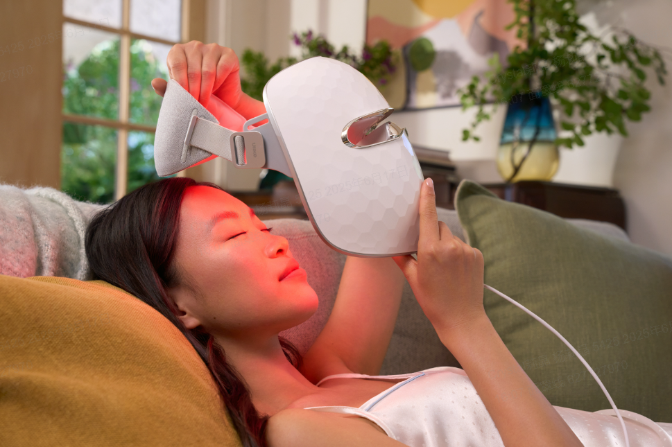 LED Light Therapy Mask