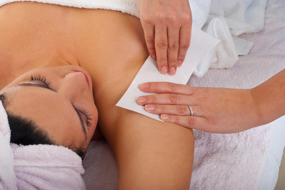 Waxing vs Shaving: Is Waxing Better than Shaving?
