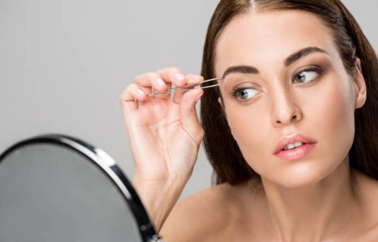 How to Remove a Unibrow